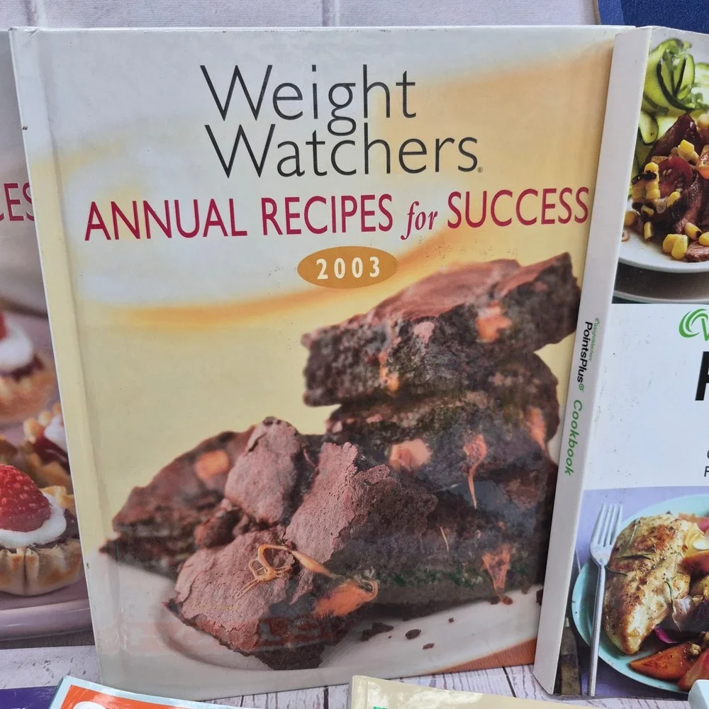 Weight Watchers Cookbooks Lot of 7~ Points Annual Recipes Desserts